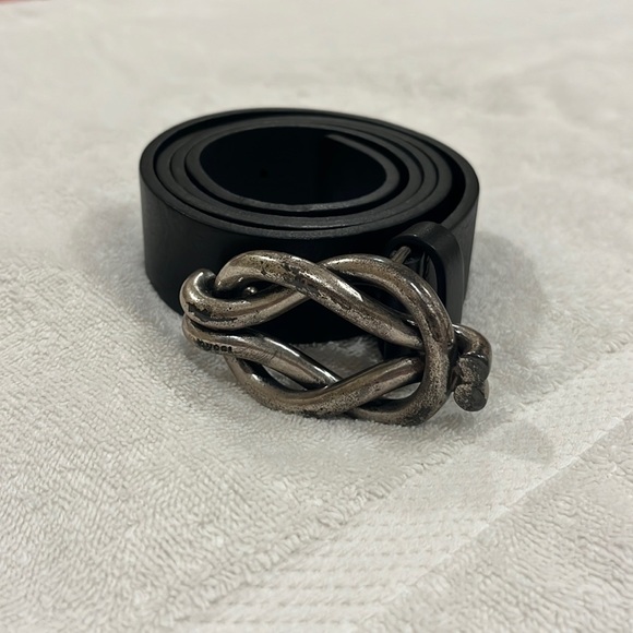 Gucci calfskin knotted buckle belt - never worn - Picture 1 of 5